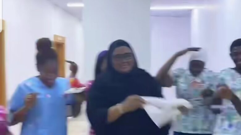 Kalli Bidiyon: Matar tsohon Shugaban kasa, Muhammadu Buhari na rawa da ya dauki hankula