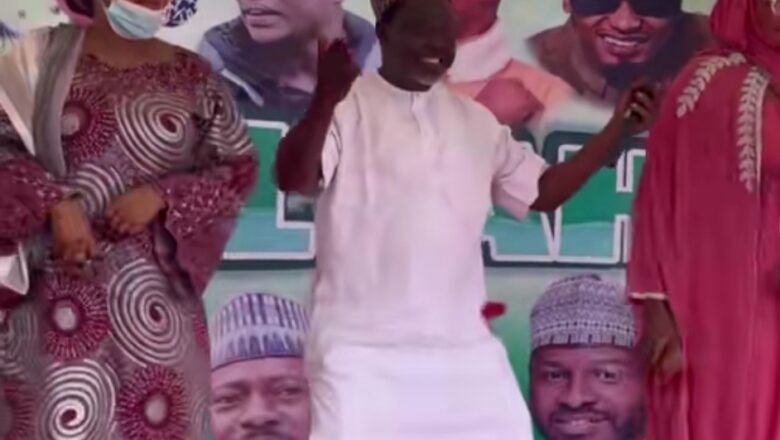 Kalli Bidiyon: Yanda Baba Rabe yayi rawa a tsakiyar ‘yan mata inda wasu ke cewa Talauci ne