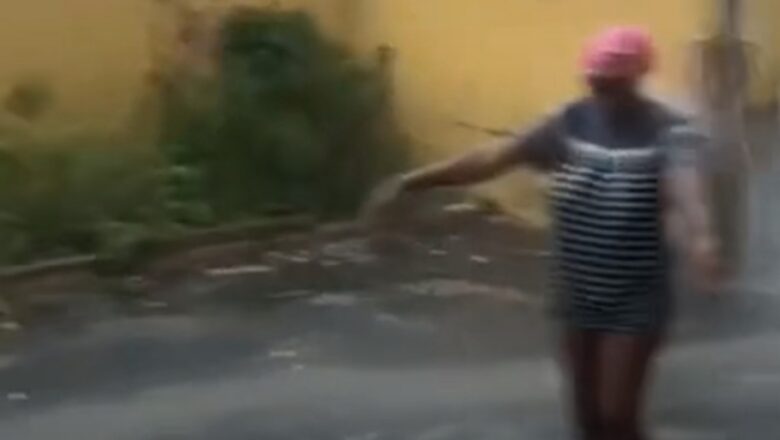 Kalli Bidiyon yanda tsawa ta fado kusa da wata dake wanka a cikin ruwan sama