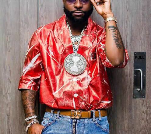 Kalli Bidiyon: Gidan mu musulmai ne, kakana Musulmi ne kakata ma musulmace, amma ‘ya’yan gidan mu an bar kowa ya zabi addinin da yake so yayi>>Inji Davido