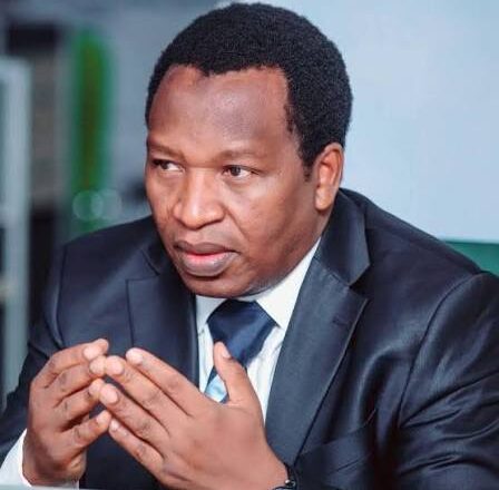 Zan jagiranci Zanga-zanga wadda zamu kori duk wani dan majalisa daga gidansa ya koma majalisar da zama, ko dai su sanya shugaban kasa ya magance matsalar tsaro ko kuma idan ba zai iya ba su tsigeshi>>Inji IG Wala