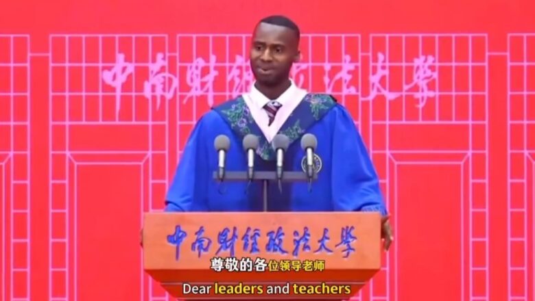 Kalli Bidiyon: Dan Najeriya dake karatu a kasar China ya bayar da mamaki bayan da yayi jawabi da yaren China