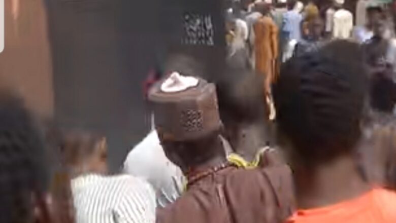 Kalli Bidiyon: Matakin da matasa suka dauka bayan da aka samu wani yawa Annabi(Sallallahu Alaihi Wasallam) batanci