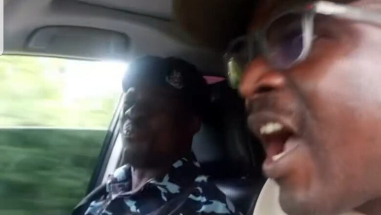 Kalli Bidiyon: Yanda wani me mota ya tafi da dansanda, bayan da dan sandan ya shiga motarsa yace ya kamashi