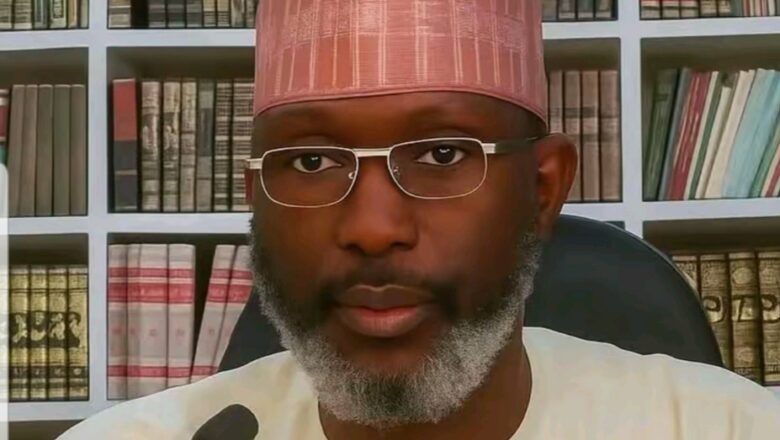 Kalli Bidiyon: Dan Marigayiya Sheikh Albani Zaria, Abdulhalim ya bayyana yana Zhaghin wanda yake zargi da cin amanar mahaifinsa