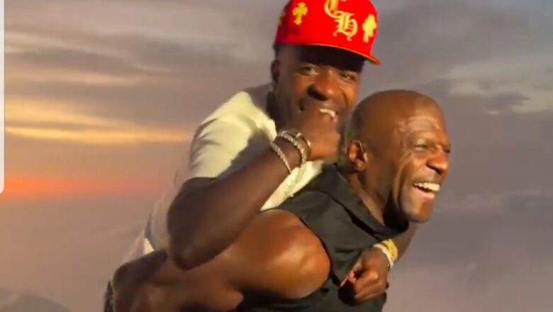 Kalli Bidiyon: Yanda Tauraron fina-finan Amurka, Terry Crews ya goya Vinicius Jr.
