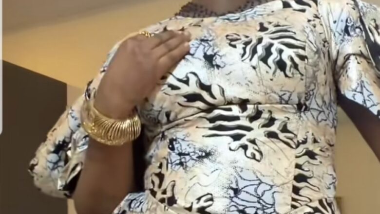 Kalli Bidiyon: Bayan da Tauraruwar fina-finan Hausa, Bilkisu Salisu ta wallafa Bidiyo tana juyawa da shafa Mazaunanta ya jawo cece-kuce Ke ce mata ta ji tsoron Allah, ta sake wallafa wani Bidiyon tana juya mazaunanta inda tace idan ta rasu tana so a rika yada Bidiyon