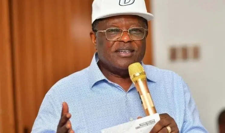 Matashiya Mary Habila shekararta 3 tana zaune a karkashina a gidan shakatawa ta watau Guest House>>Inji Ministan Ayyuka David Umahi