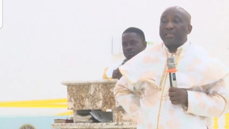 Tinubu baya son gaskiya, an gaya masa yaki ji, kuma hakan zai sa ya fadi zaben 2027>>Inji Primate Ayodele
