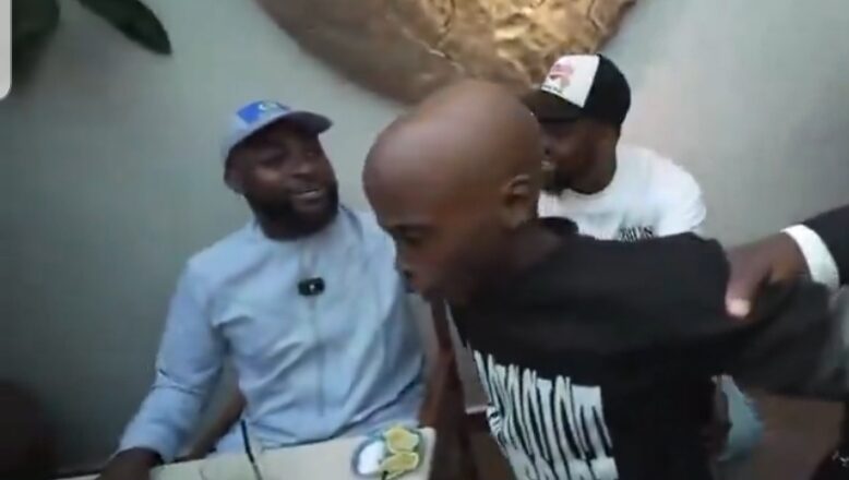 Kalli Bidiyon: Yanda Davido ya kai Kolu da Carter Efe gidan cin abinci suka ci abincin Naira Miliyan 4 a zama daya