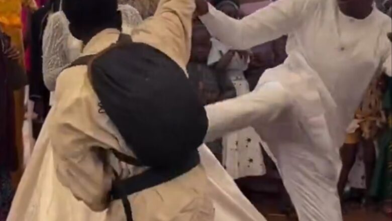 Kalli Bidiyon: wannan wani Ango ne dan Taekwondo da ya nuna bajintarsa a gaban Amaryarsa