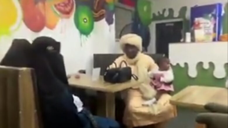 Wannan wani Magidanci ne da ya kai iyalansa gidan abinci da ya dauki hankula