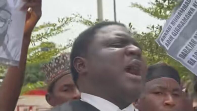 Muna Zargin ‘Yan Izala sun boye Sheikh Lawal Triumph saboda tsoron Shari’a>>Inji Lauyan ‘yan Darika da suka kai Sheikh Lawal Triumph Kotu