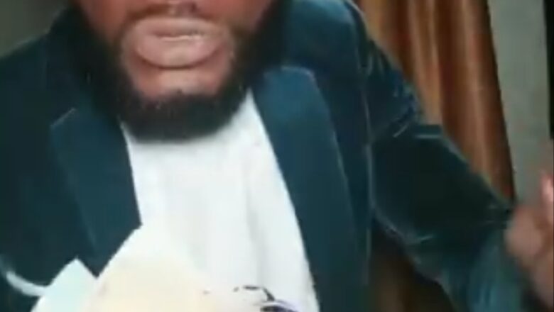 Kalli Bidiyon: Matashi yana nuna Naira Dubu biyar da aka bashi yaje yakin neman zaben Tinubu